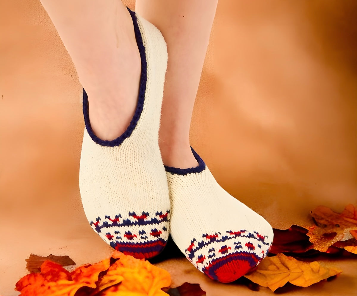 Hand-Knitted Wool Slippers for Women SCB-328