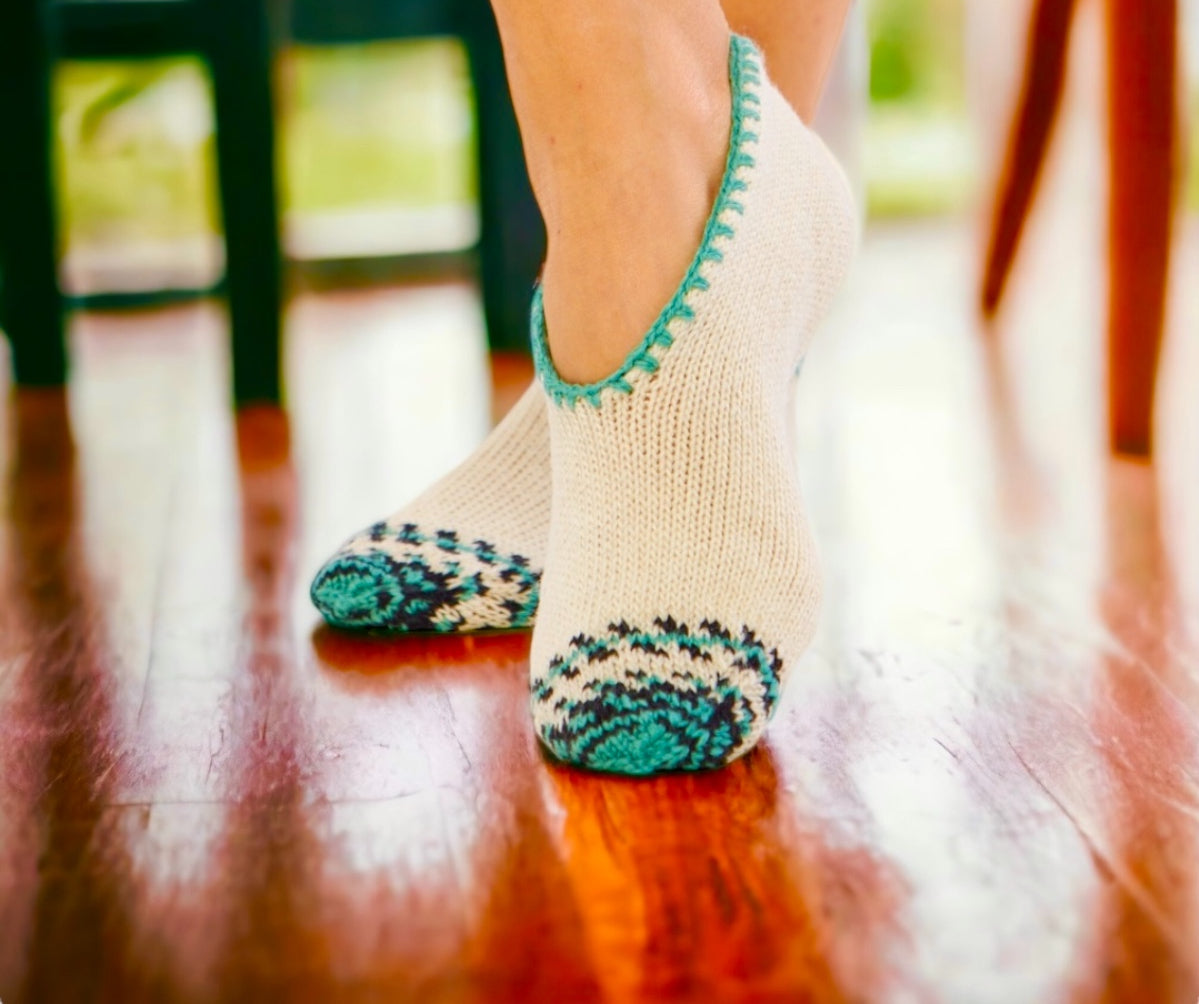 Hand-Knitted Wool Slippers for Women SCB-328