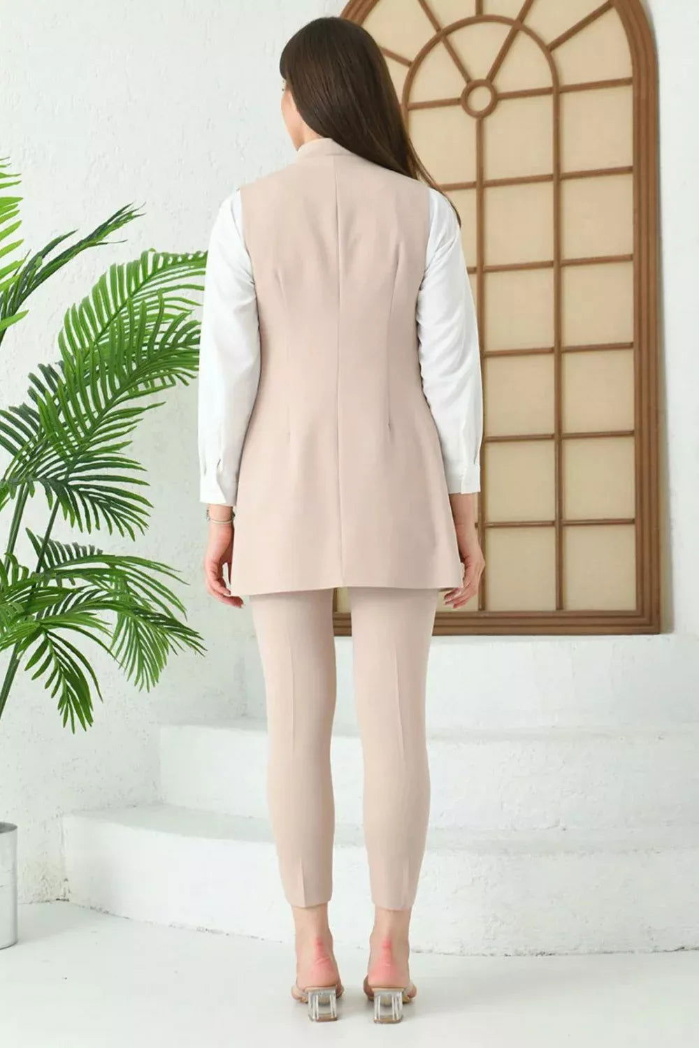 Agraph Detail Vest Suit Beige 