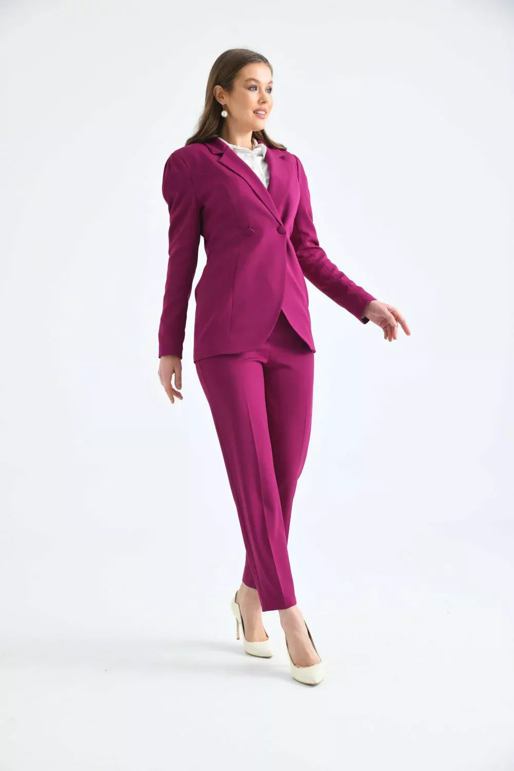 Suit with Shirred Shoulders Murgundy 